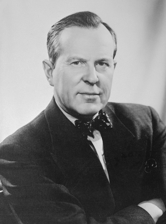 Lester_Pearson_1957.jpg